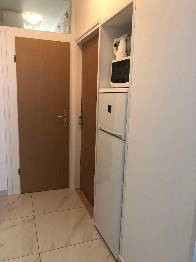 Apartments In Ravni/Istrien 30383 Zewnętrze zdjęcie